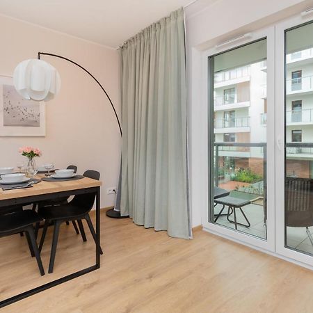 Bright & Stylish Apartment With Balcony 1,5 Km To Gdansk Main City By Noclegi Renters エクステリア 写真