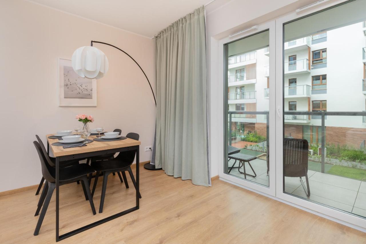 Bright & Stylish Apartment With Balcony 1,5 Km To Gdansk Main City By Noclegi Renters エクステリア 写真